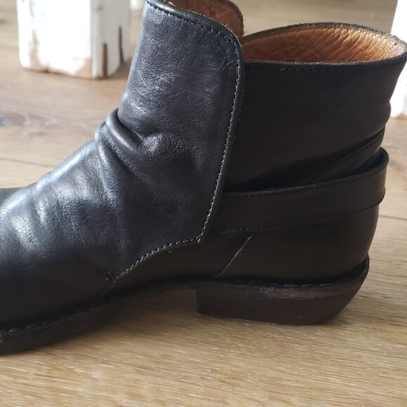 Fiorentini + Baker Black Ankle Boots - 38 - Picture 6 of 9